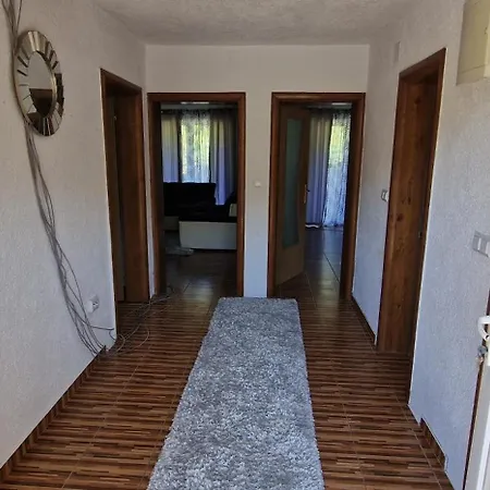 Najla 2 House With A Swimming Pool Lejlighed Jajce